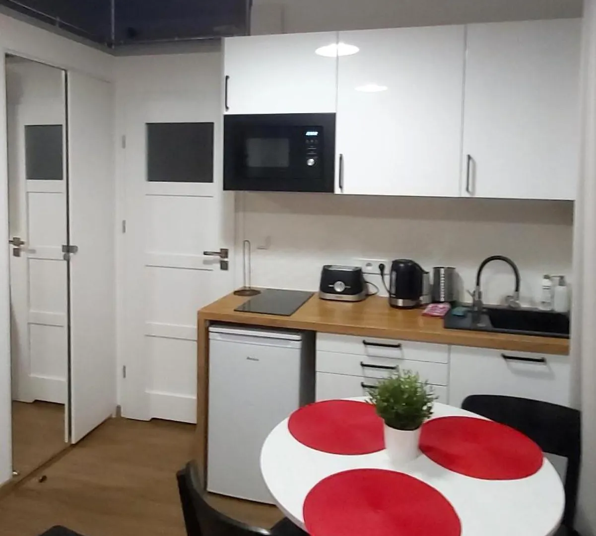 Old Town Stage Apartment One Krakow 0*,