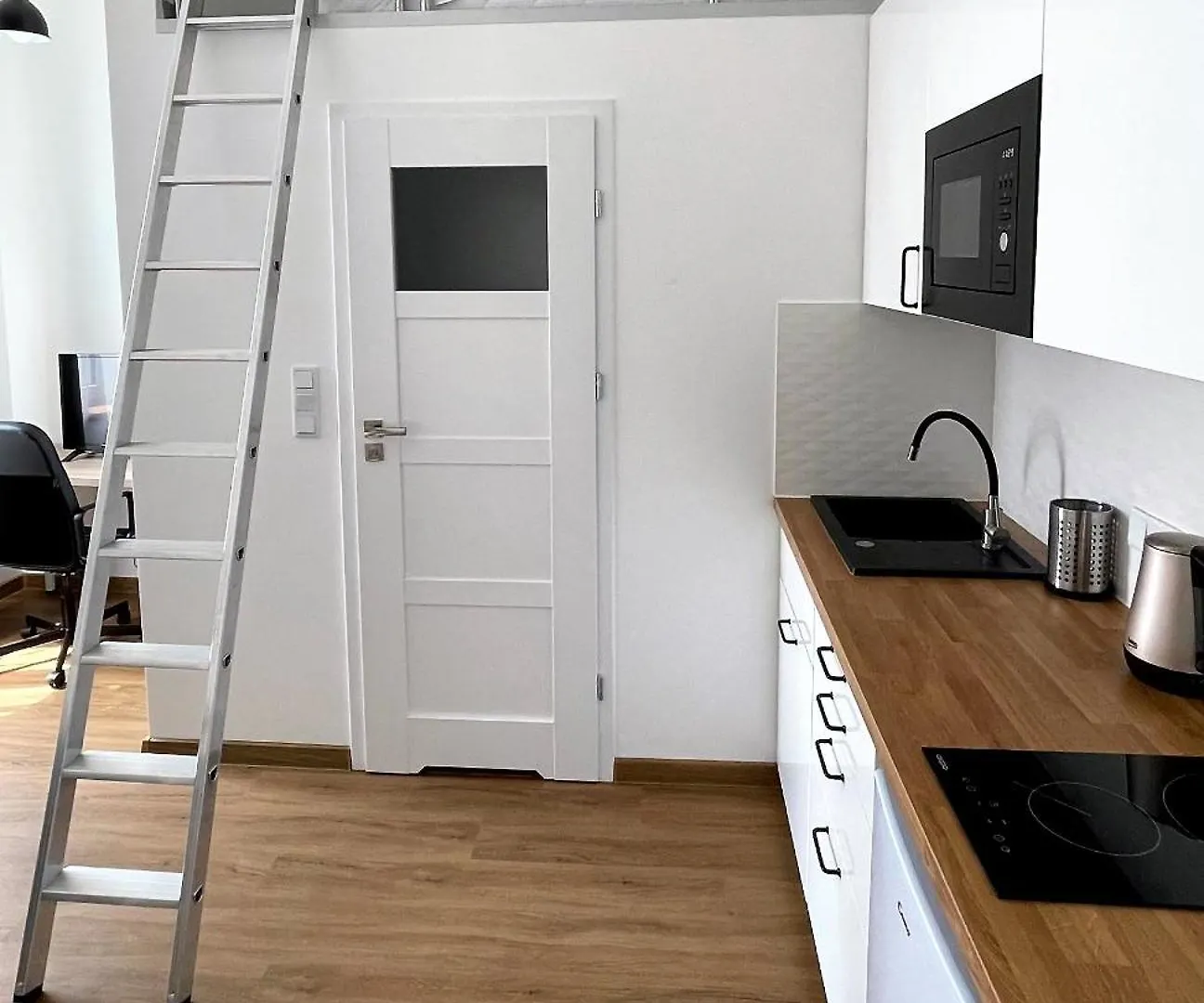 Old Town Stage Apartment One Krakow